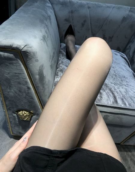 一屋老友记粤语港剧免费观看_电影在线观看免费