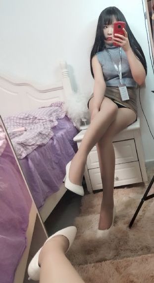 《年轻女教师3_HD免费观看视频