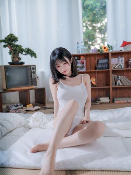 大胸女邻居_蓝光HD在线观看
