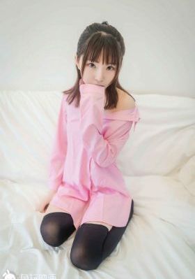 一面亲上边一面膜下边免费_DVD免费观看电视剧