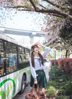 竹内纱里奈胁迫秘书在线_超清免费播放
