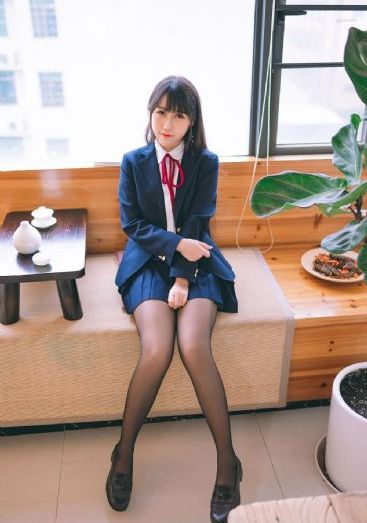 《年轻女教师2》电影_日本成人在线
