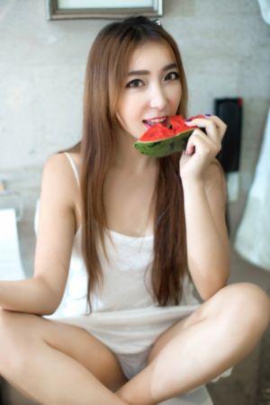 他唇之下_720在线观看