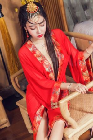 黑帮大佬爱上我的365天_720电影完整版在线观看