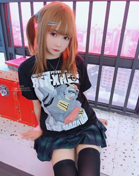年轻的小姨韩国_高清超清免费观看